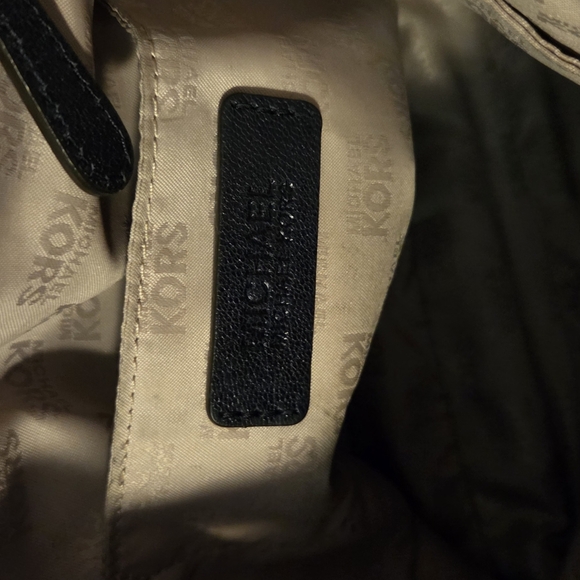 Michael Kors Dark Blue Crossbody Bag with Gold Accents - Picture 4 of 8